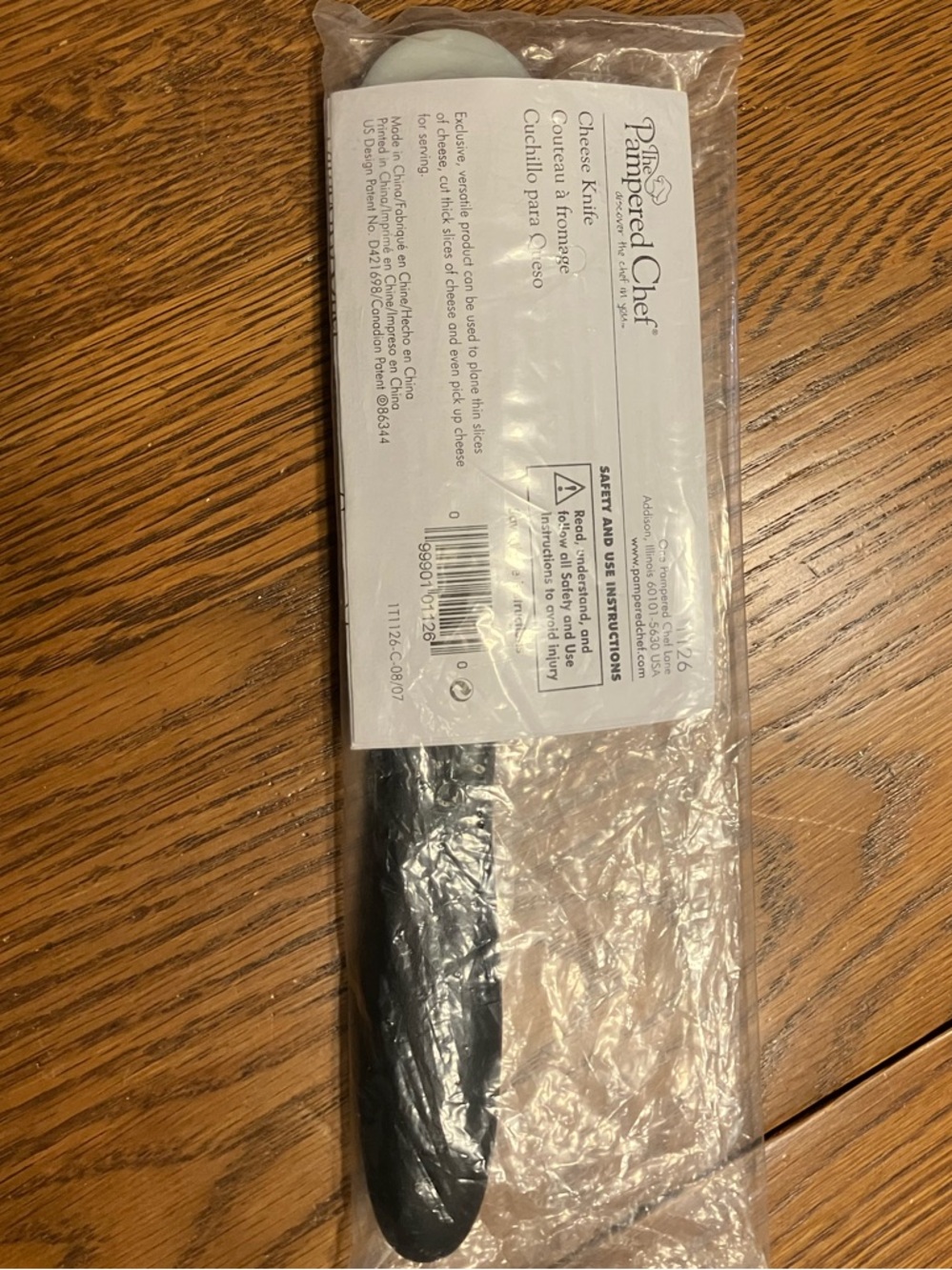 Pampered Chef Cheese Knife Original Packaging NWT - Picture 2 of 3